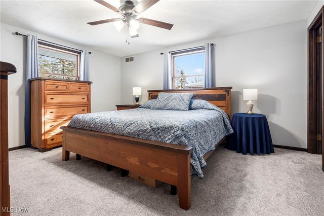 2334 Tanglewood Drive NE, Massillon, OH 44646