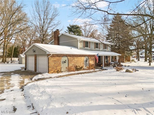 2334 Tanglewood Drive NE, Massillon, OH 44646