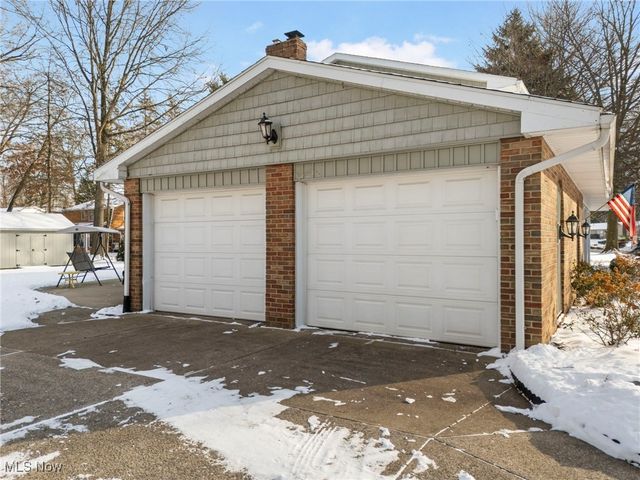 2334 Tanglewood Drive NE, Massillon, OH 44646