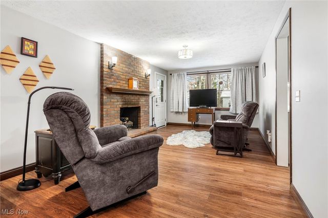 2334 Tanglewood Drive NE, Massillon, OH 44646