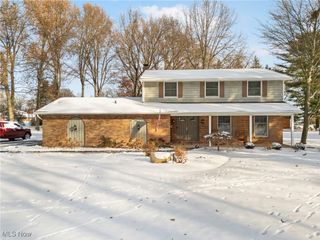 2334 Tanglewood Drive NE, Massillon, OH 44646
