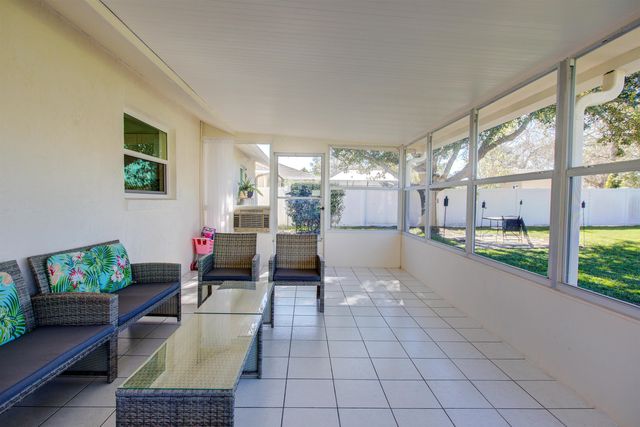 142 Foster Ln, Palm Coast, FL 32137