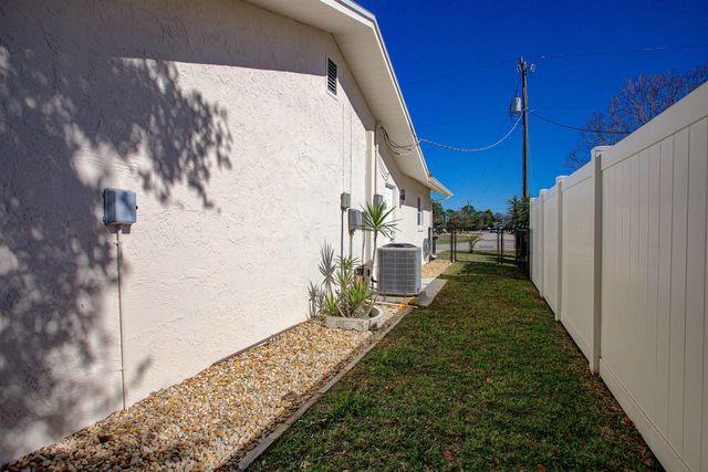 142 Foster Ln, Palm Coast, FL 32137