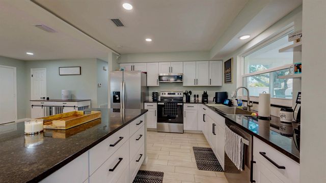 142 Foster Ln, Palm Coast, FL 32137