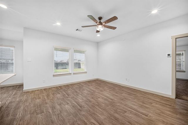 711 Boer Plains Drive, Rosharon, TX 77583