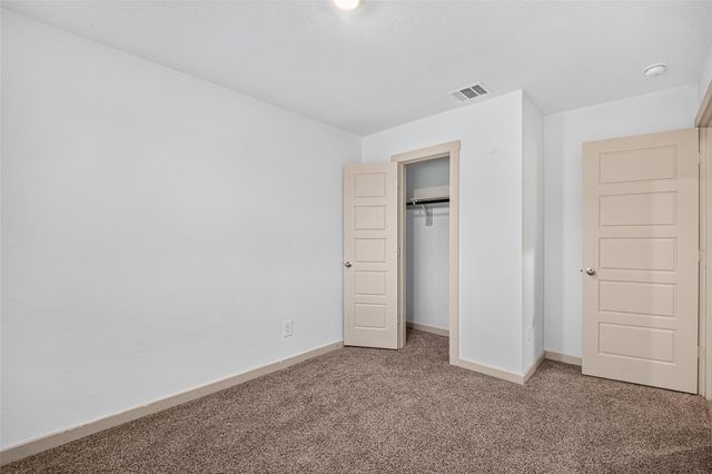 711 Boer Plains Drive, Rosharon, TX 77583