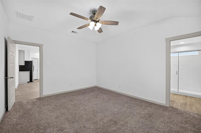 711 Boer Plains Drive, Rosharon, TX 77583