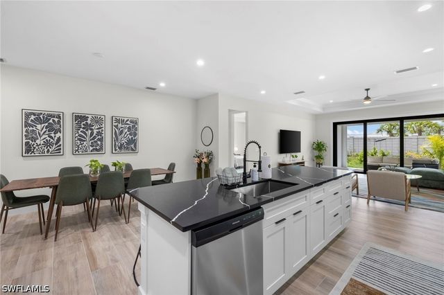 3032 Woodside AVE, Naples, FL 34112