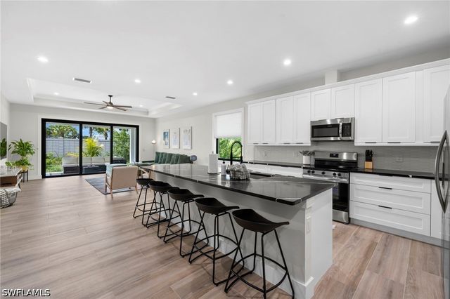 3032 Woodside AVE, Naples, FL 34112