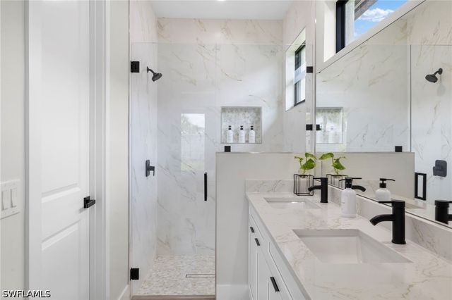 3032 Woodside AVE, Naples, FL 34112