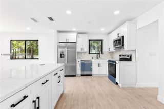 14171 SW 37th Court, Davie, FL 33330