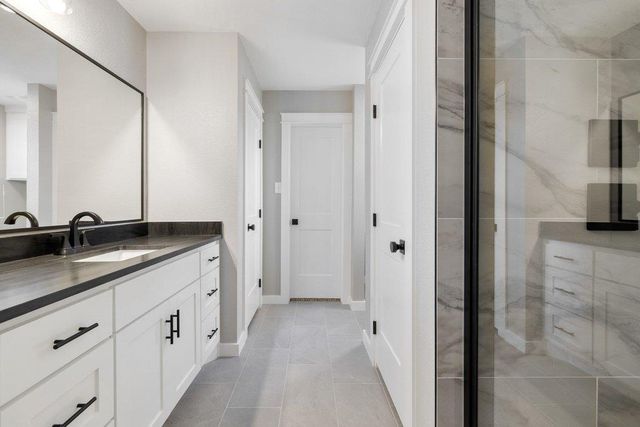 509 Estes PARK, Taylor, TX 76574