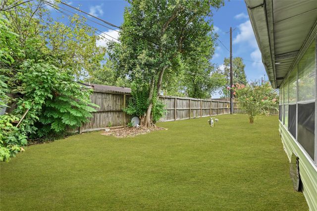 14531 Alkay Street, Houston, TX 77045
