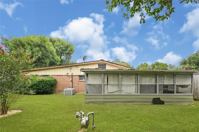 14531 Alkay Street, Houston, TX 77045