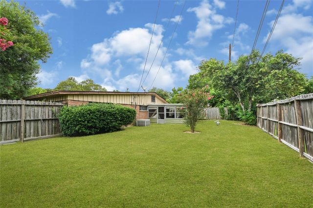14531 Alkay Street, Houston, TX 77045