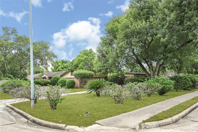 14531 Alkay Street, Houston, TX 77045