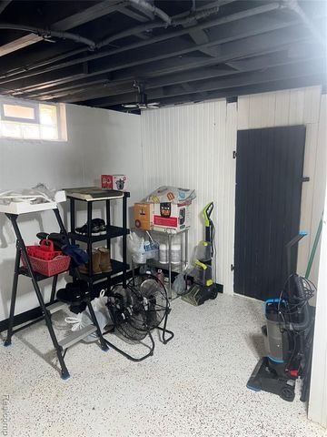 8663 Stout Street, Detroit, MI 48228