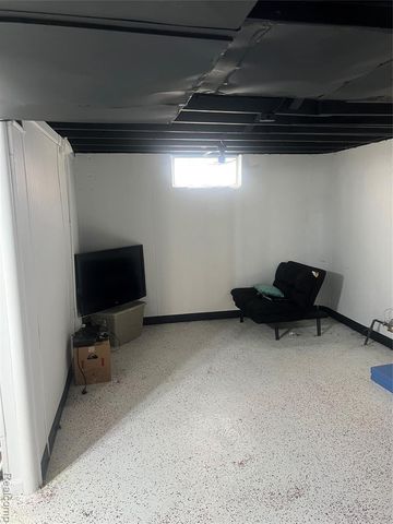 8663 Stout Street, Detroit, MI 48228