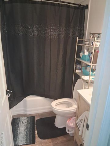 8663 Stout Street, Detroit, MI 48228