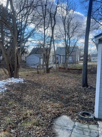 8663 Stout Street, Detroit, MI 48228