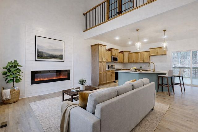 1208 Rooster Ridge Rd, Pleasant View, TN 37146