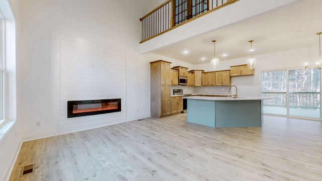 1208 Rooster Ridge Rd, Pleasant View, TN 37146