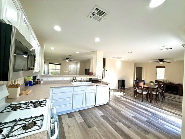 3817 Bayamon Street, Las Vegas, NV 89129