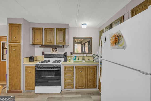 39 Valley View Drive, Lavonia, GA 30553