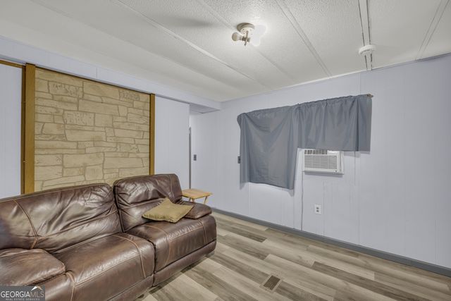 39 Valley View Drive, Lavonia, GA 30553