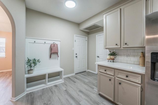 7115 Nickaburr Creek Drive, Magnolia, TX 77354