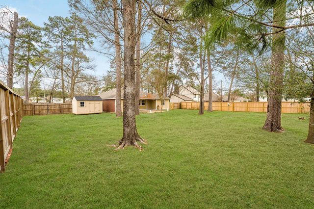 7115 Nickaburr Creek Drive, Magnolia, TX 77354