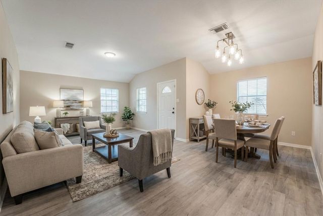 7115 Nickaburr Creek Drive, Magnolia, TX 77354