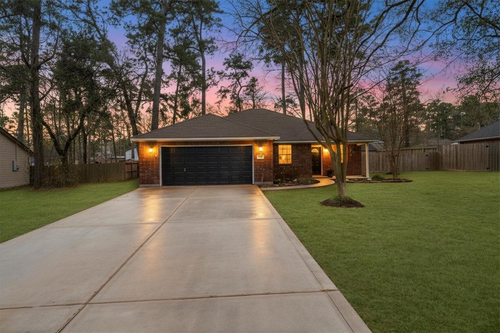 7115 Nickaburr Creek Drive, Magnolia, TX 77354