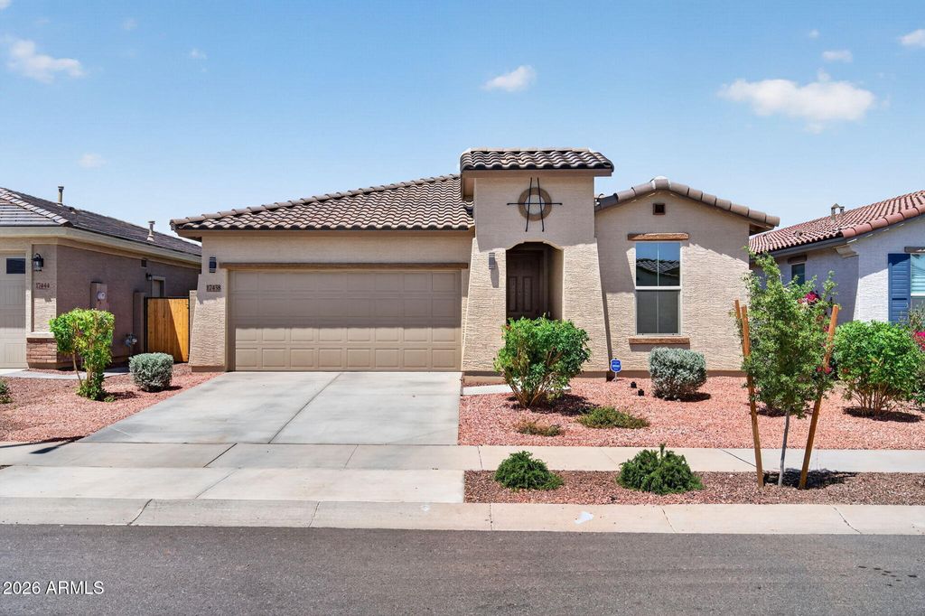 17438 W CHARTER OAK Road, Surprise, AZ 85388 — exterior