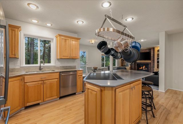 6614 S Westchester Dr, Spokane, WA 99223
