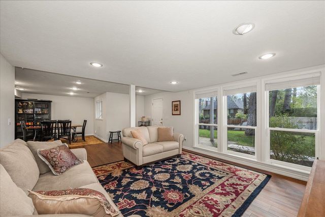 6614 S Westchester Dr, Spokane, WA 99223