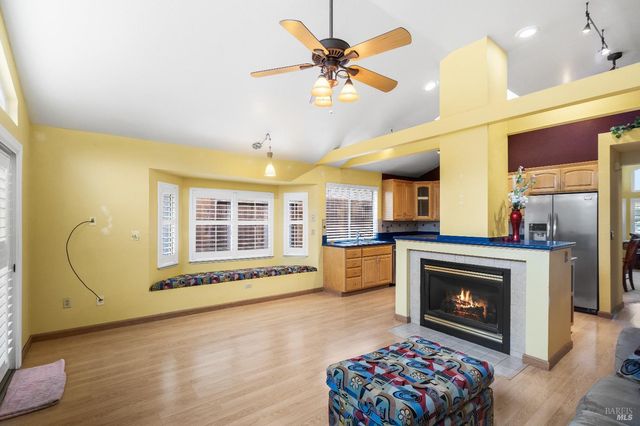 462 Eagle Ln, Vacaville, CA 95687