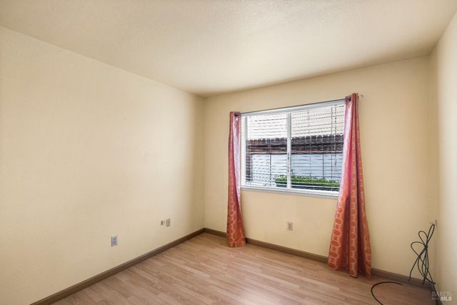 462 Eagle Ln, Vacaville, CA 95687