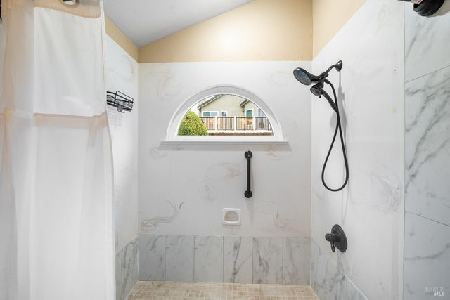 462 Eagle Ln, Vacaville, CA 95687