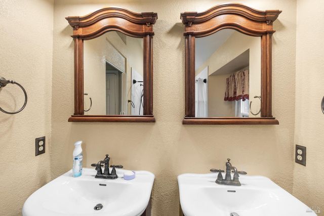 462 Eagle Ln, Vacaville, CA 95687