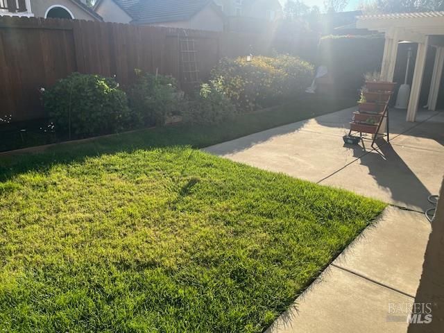 462 Eagle Ln, Vacaville, CA 95687