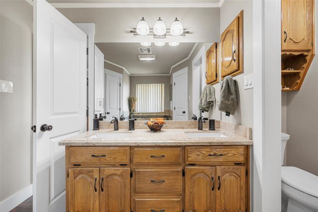 11541 Old Dallas Road, West, TX 76691