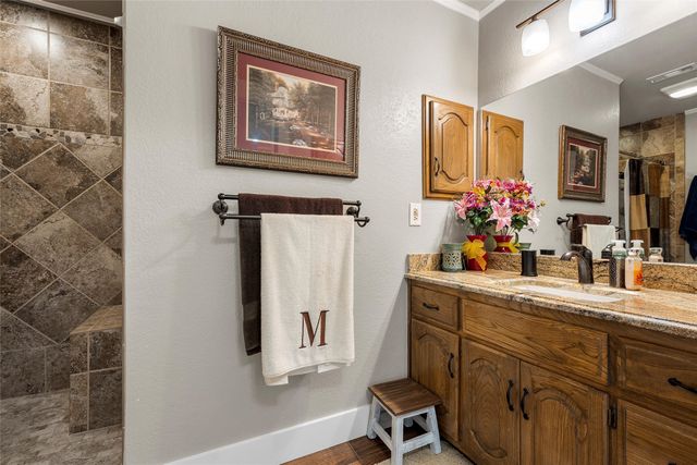 11541 Old Dallas Road, West, TX 76691