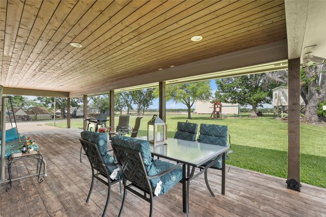 11541 Old Dallas Road, West, TX 76691