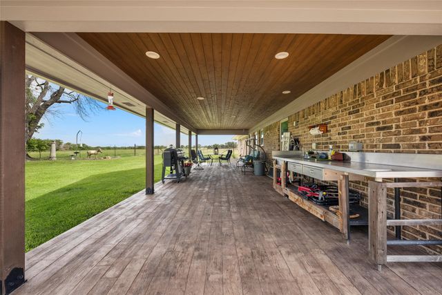 11541 Old Dallas Road, West, TX 76691