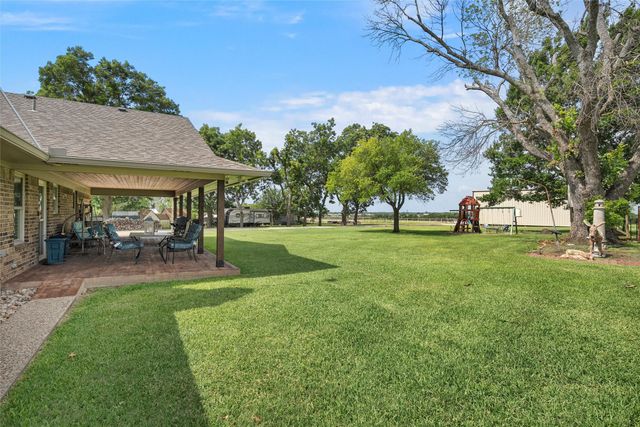 11541 Old Dallas Road, West, TX 76691
