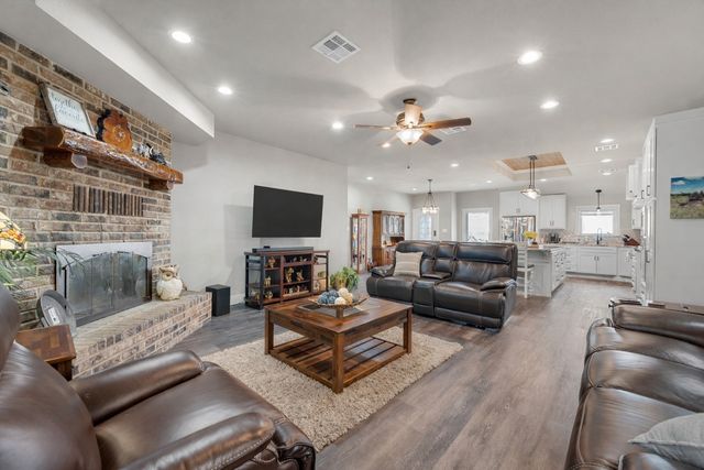 11541 Old Dallas Road, West, TX 76691