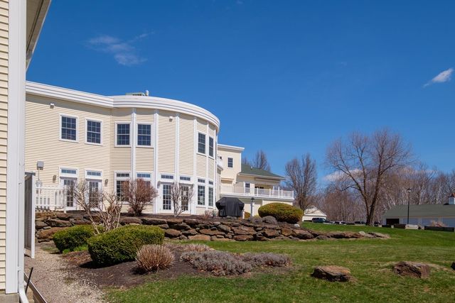 118 Secretariat Way Unit 204, Rochester, NH 03867