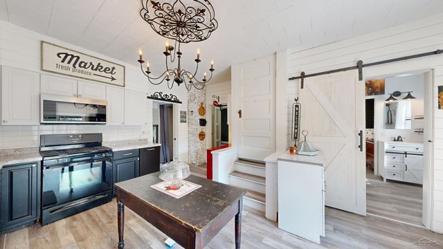 615 Pine Street, Essexville, MI 48732