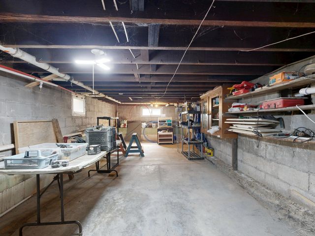 615 Pine Street, Essexville, MI 48732